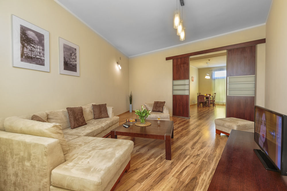 Adler Bed&Breakfast Apartman Łódź Kültér fotó